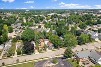 1036 5th Ave, Oshkosh, WI 54902-5728
