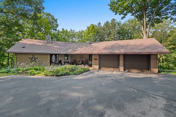 5600 Finnegan Lake Ln, Gillett, WI 54124-0000