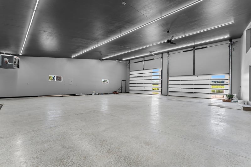1810 Lost Trl, Suamico, WI 54313