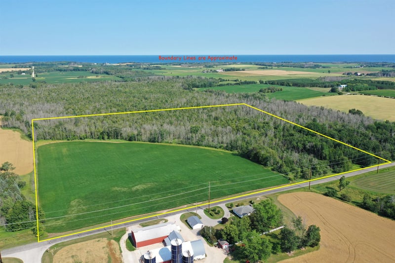 Wolf River Dr, Algoma, WI 54201