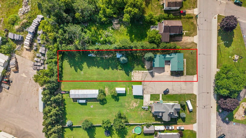 435 Swanke St, Tigerton, WI 54486-0000