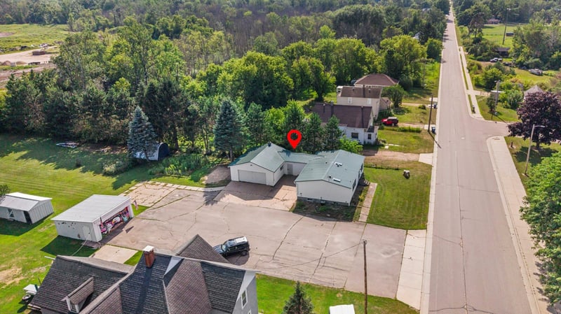 435 Swanke St, Tigerton, WI 54486-0000
