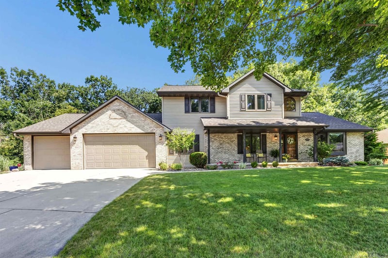2575 Teresa Ct, Green Bay, WI 54311