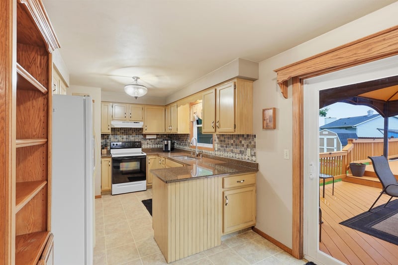 1786 Schaefer Cir, Appleton, WI 54915-4732