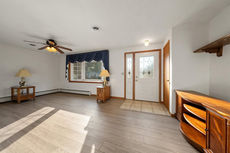 2461 Downy St, Green Bay, WI 54303-6261
