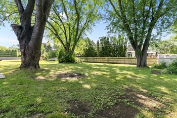 575 Glendale Ave, Oshkosh, WI 54901
