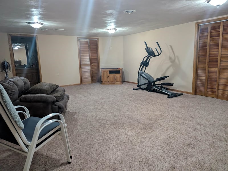 219 Parkside Ct, Kimberly, WI 54136-1316