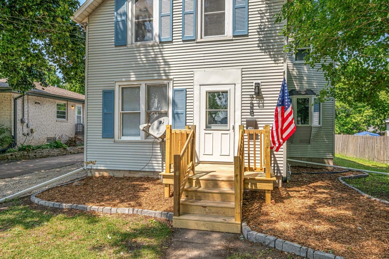 728 4th Ave, Oshkosh, WI 54901