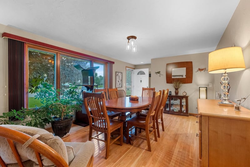 1135 Anchor St, Green Bay, WI 54313-7018