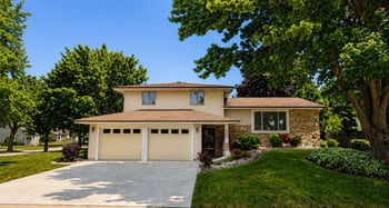 1600 Brentwood Dr, Oshkosh, WI 54904-8302