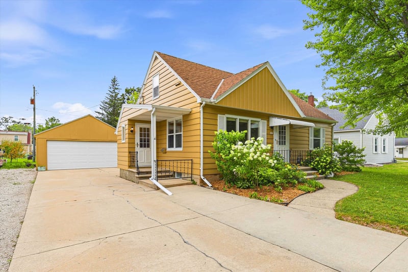441 Winnebago St, De Pere, WI 54115-3054