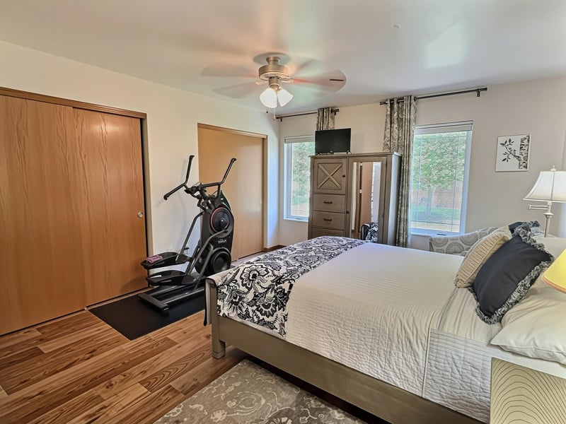 262 Wyldewood Dr, Oshkosh, WI 54904