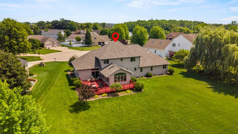 632 Broken Covey Ct, De Pere, WI 54115