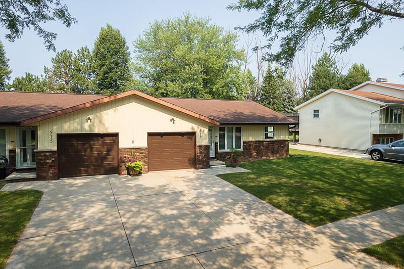 517 Kelly Jo Dr, Green Bay, WI 54303