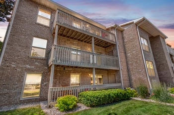 1600 Rustic Oaks Ct #11, Green Bay, WI 54301
