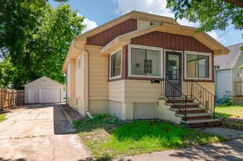 735 Baird St, Green Bay, WI 54301