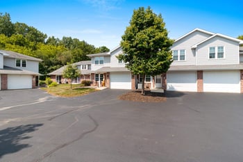 2571 Telluride Trl, Green Bay, WI 54313-3914