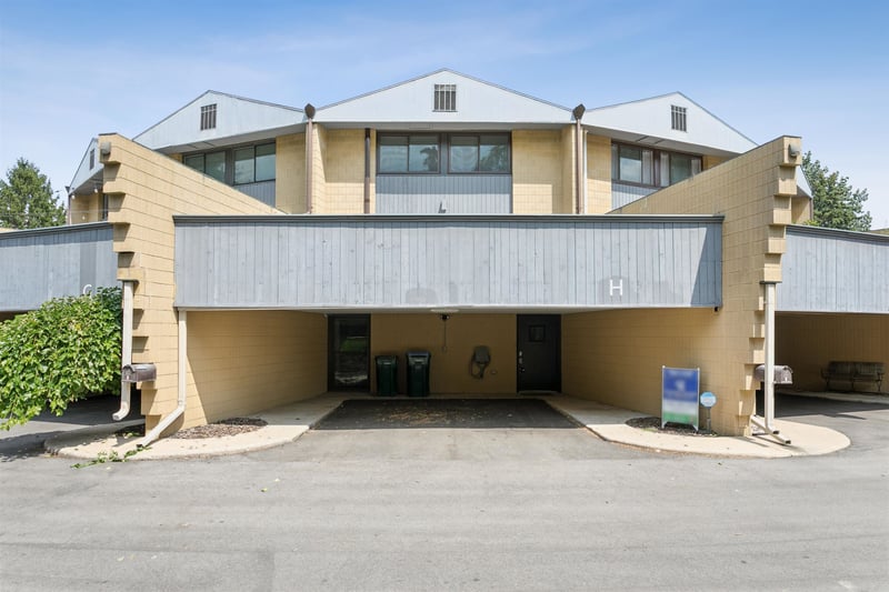 4545 W Pine St #H, Appleton, WI 54914