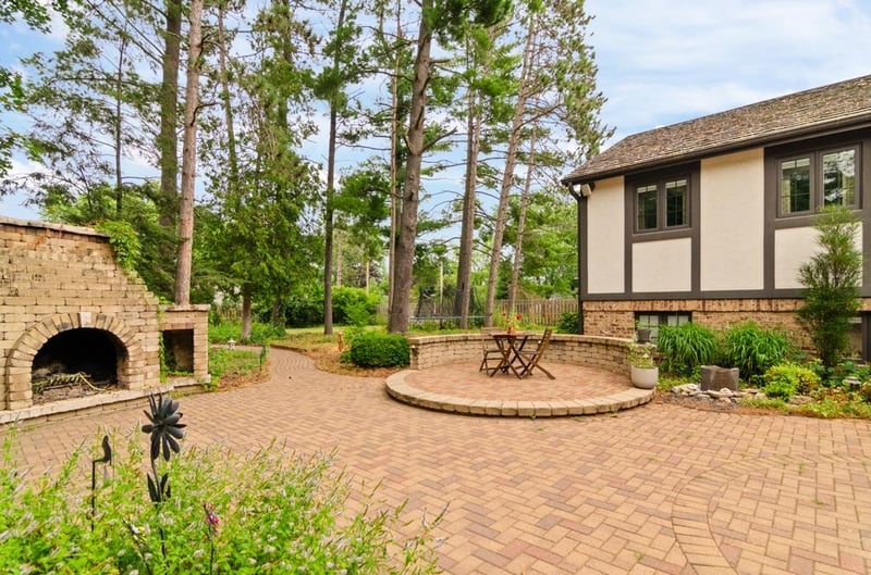 110 River Island Dr, Oconto Falls, WI 54154-9500