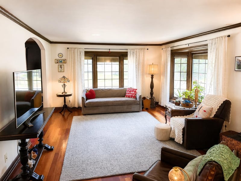 110 River Island Dr, Oconto Falls, WI 54154-9500
