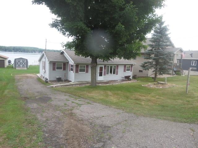 11923 Anderson Lake Dr, Suring, WI 54174