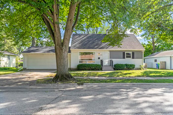 1099 Kenwood St, Green Bay, WI 54304