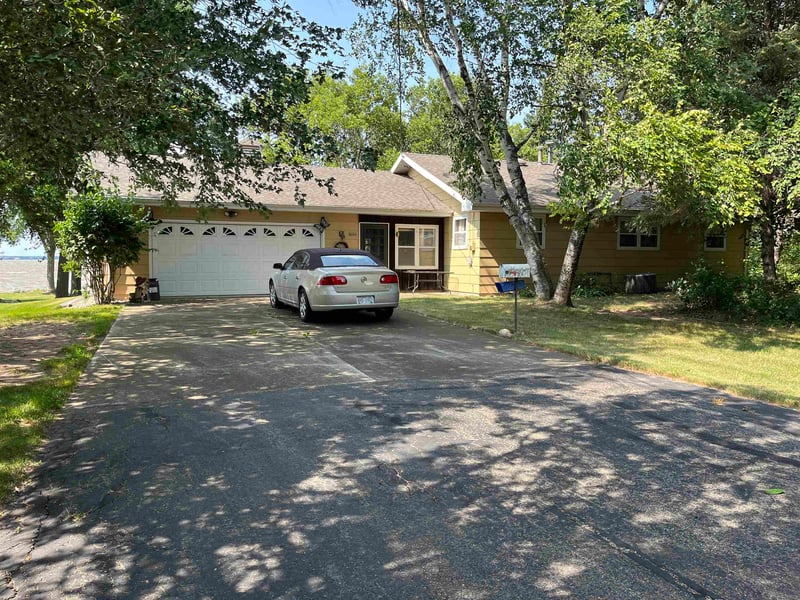 8666 Cty Rd B, Winneconne, WI 54986