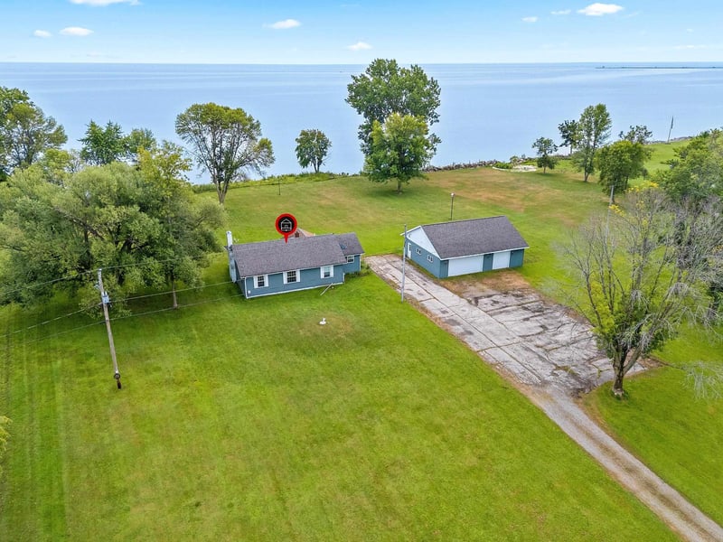 6988 County Rd Y Rd, Oconto, WI 54153-9362