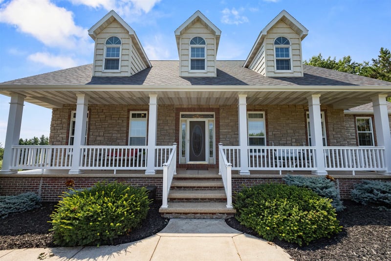 N3224 Feather Ridge Dr, Appleton, WI 54913-9698