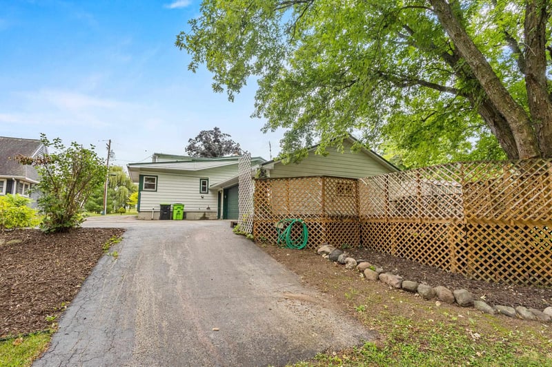 872 Utica St, Chilton, WI 53014