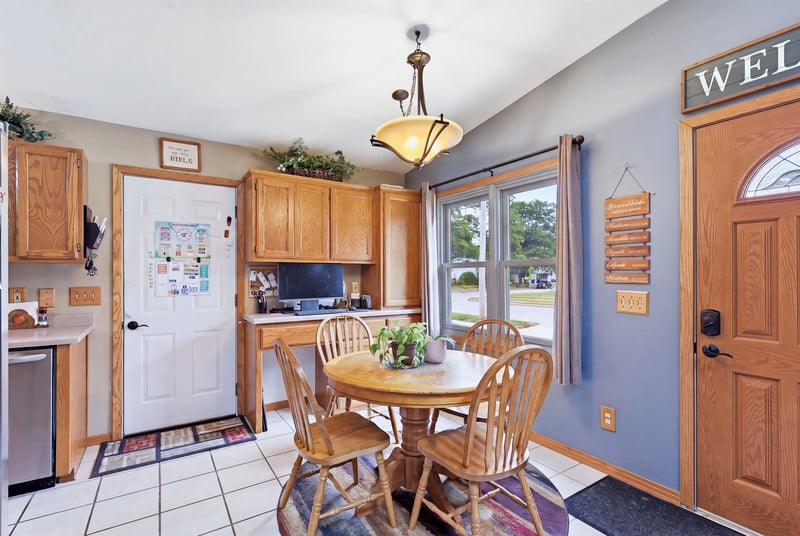 217 Mitchell Ave, Appleton, WI 54915-2158
