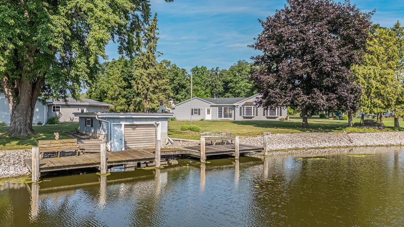 5116 Violet Ln, Oshkosh, WI 54904