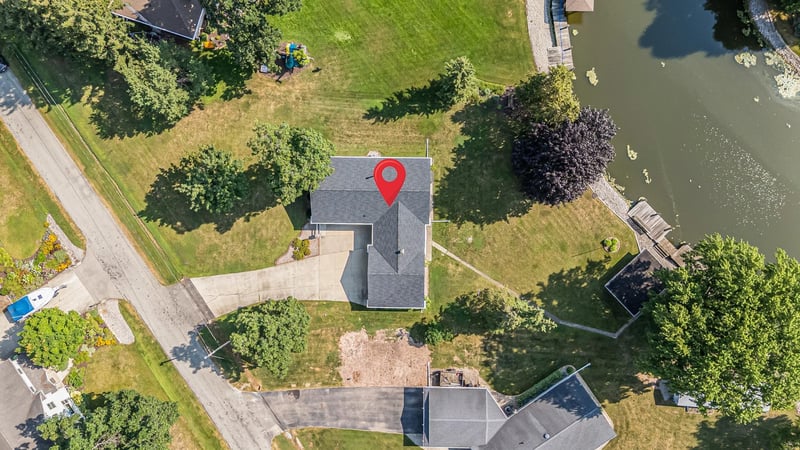 5116 Violet Ln, Oshkosh, WI 54904