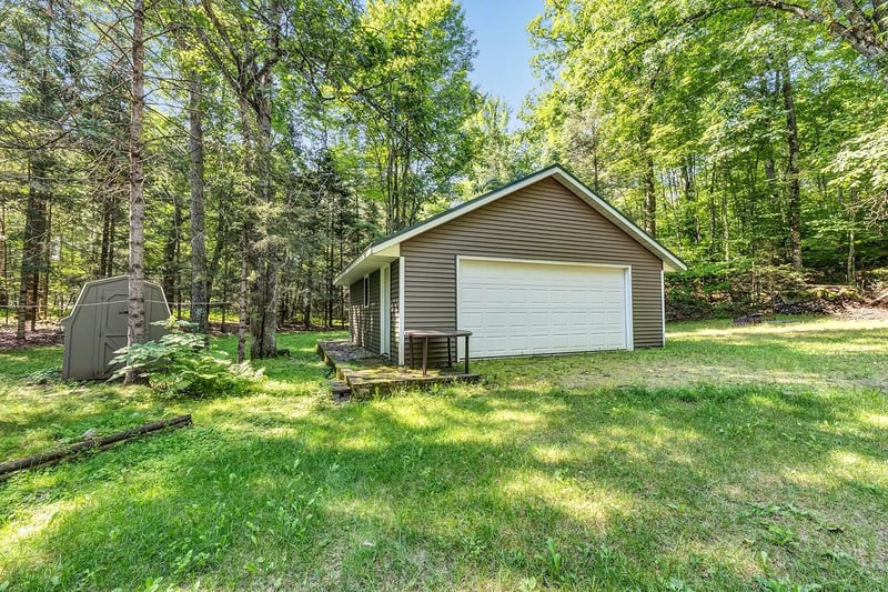 13921 Waubee Lake Dr, Lakewood, WI 54138