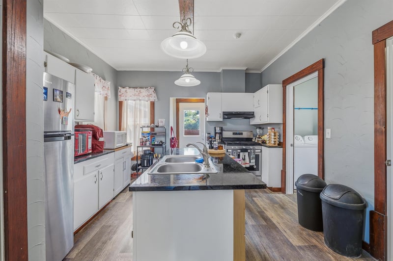 313 Prospect Ave, Oshkosh, WI 54901