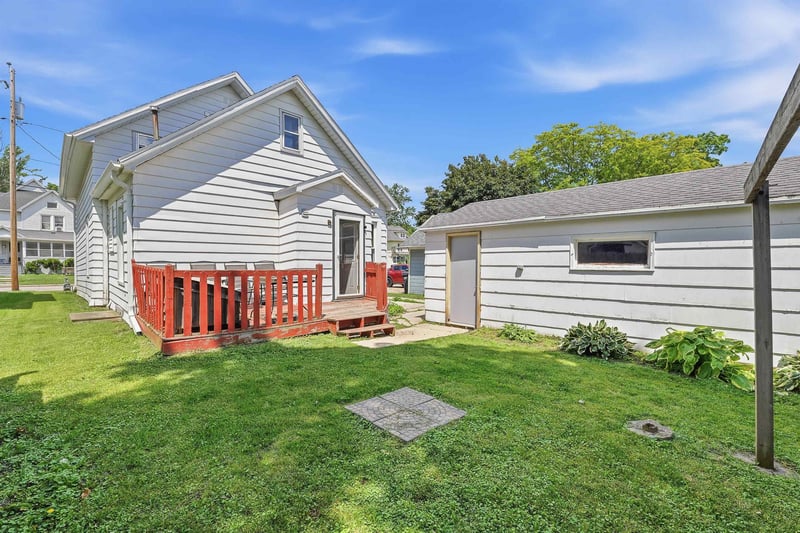 313 Prospect Ave, Oshkosh, WI 54901