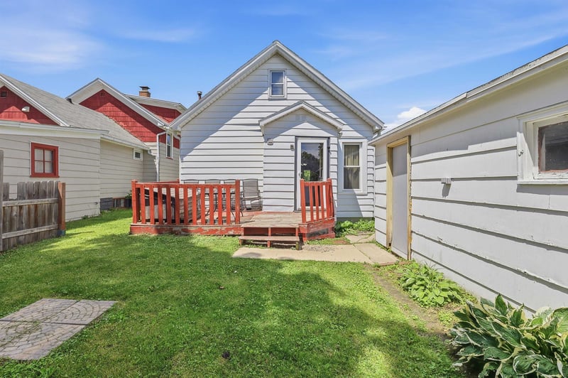 313 Prospect Ave, Oshkosh, WI 54901