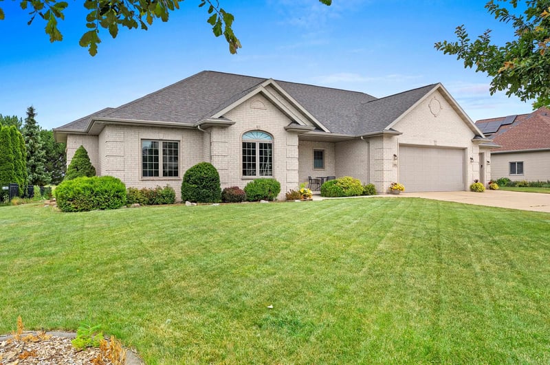 2981 Durham Rd, Green Bay, WI 54311