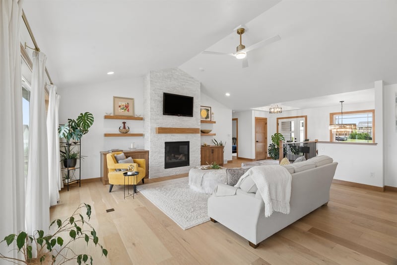N9263 Laura St, Appleton, WI 54915