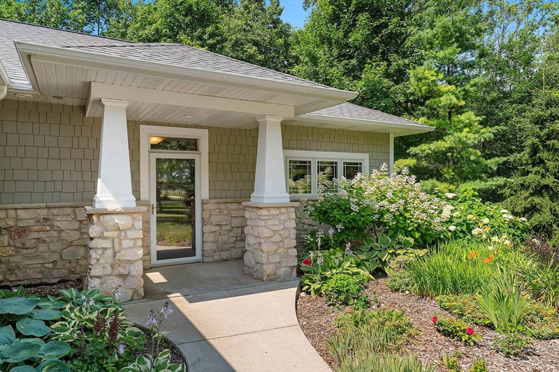 3940 Sunnyview Rd, De Pere, WI 54115
