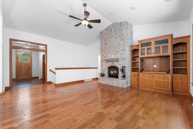 3940 Sunnyview Rd, De Pere, WI 54115