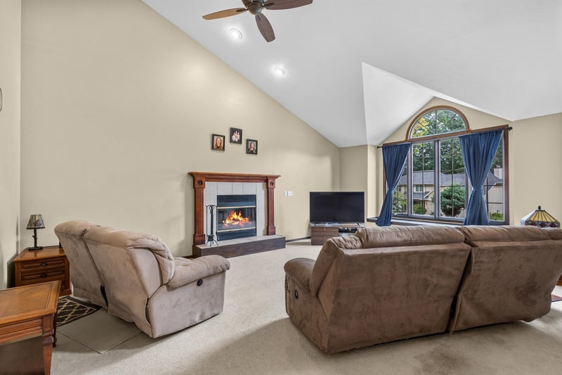 2616 Newberry Ave, Green Bay, WI 54302