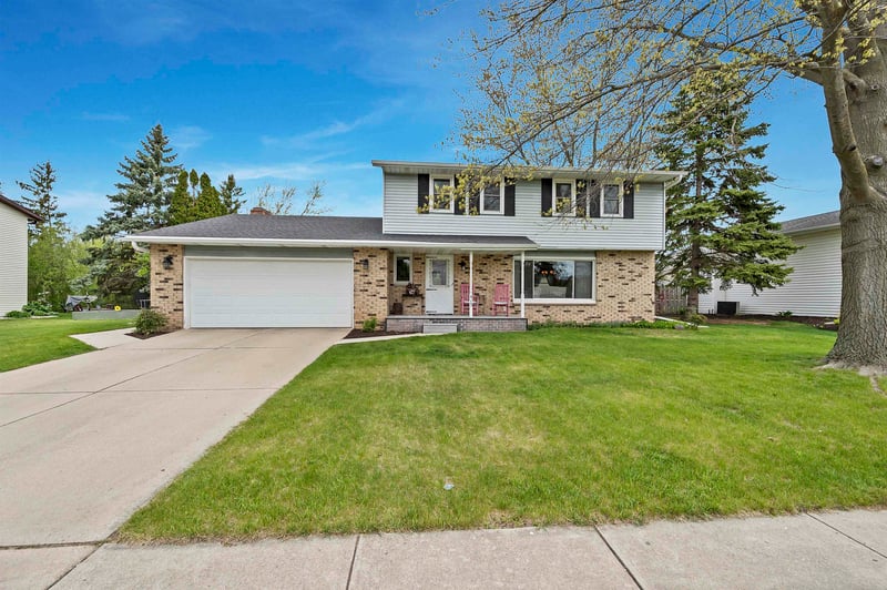 413 Good Hope Rd, De Pere, WI 54115