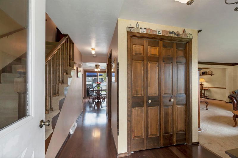 413 Good Hope Rd, De Pere, WI 54115