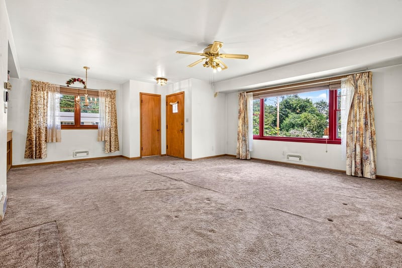 815 Park Ave, Neenah, WI 54956