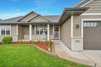 1756 Red Oak St, Green Bay, WI 54313