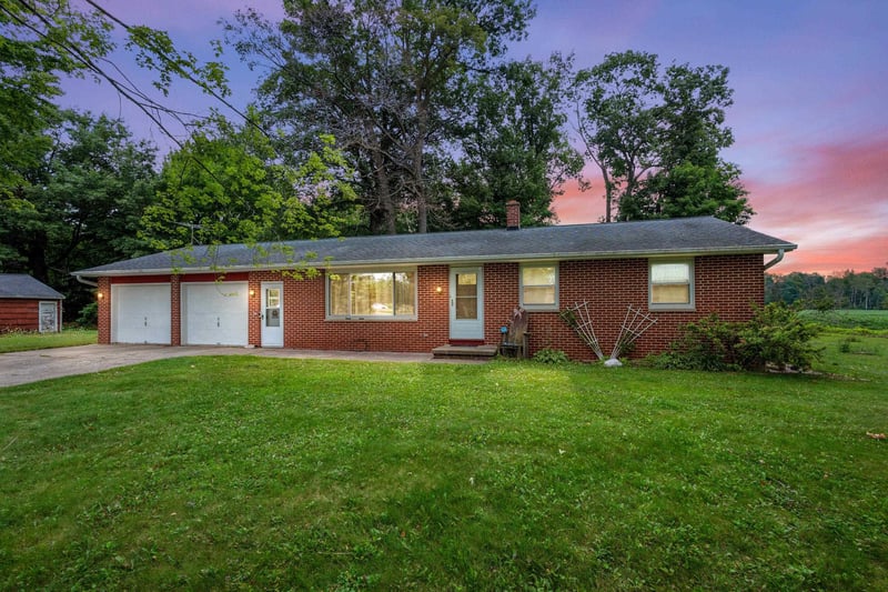 138 Elm Dr, Green Bay, WI 54313