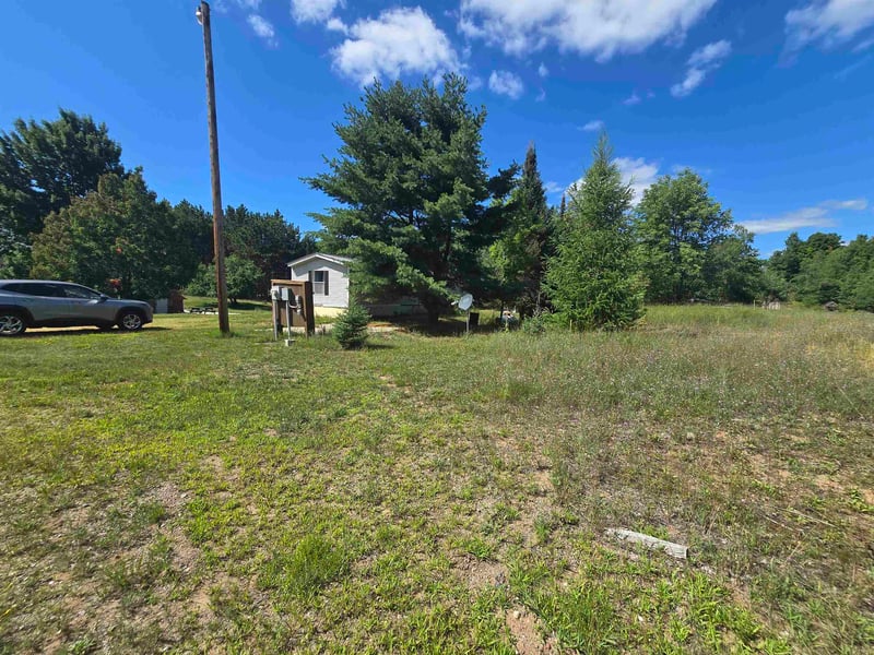 4134 Peshtigo River Rd, Laona, WI 54541