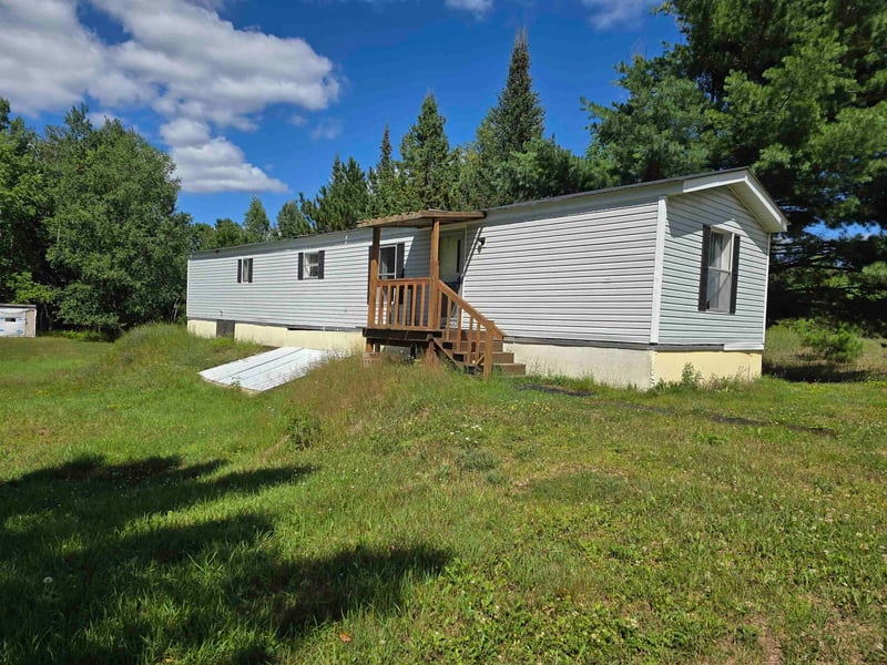 4134 Peshtigo River Rd, Laona, WI 54541