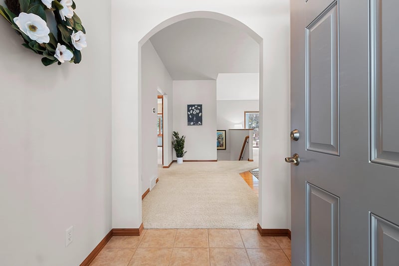1440 Rushmore Cir, De Pere, WI 54115